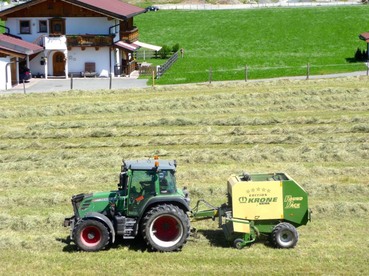 Ferienwohnung Huberhof Oberndorf in Tirol Εξωτερικό φωτογραφία